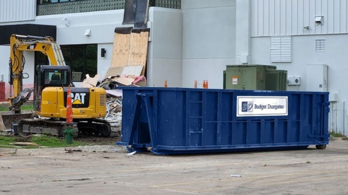 Why Commercial Dumpster Rental is Essential for Large Construction Projects