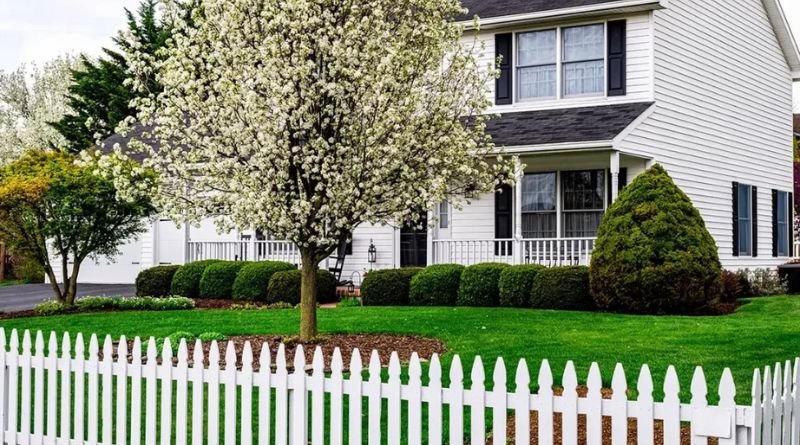 How to Choose the Right Fence for Your Property