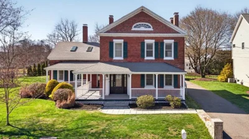 Essential Tips for Selling Your Home in Milford, Connecticut